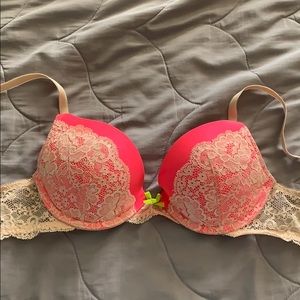 Demi Angel’s push up bra